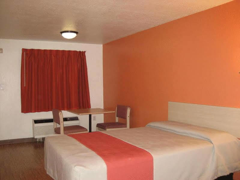 Motel 6-Raleigh, Nc - Cary Ngoại thất bức ảnh