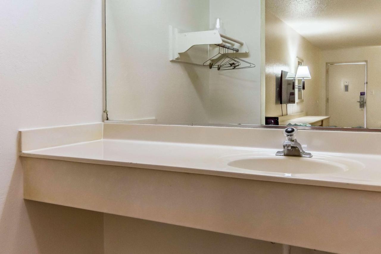 Motel 6-Raleigh, Nc - Cary Ngoại thất bức ảnh