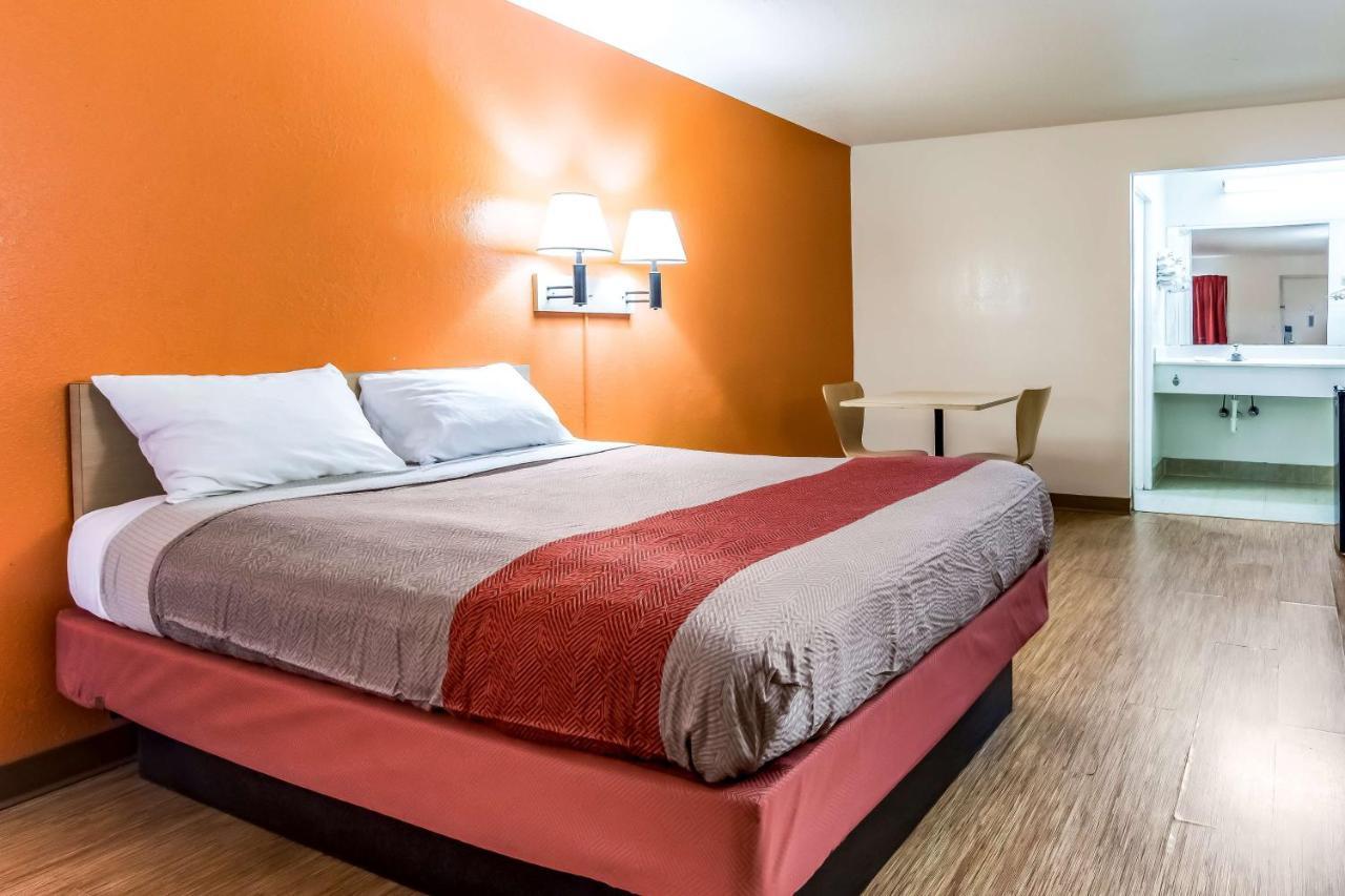 Motel 6-Raleigh, Nc - Cary Ngoại thất bức ảnh