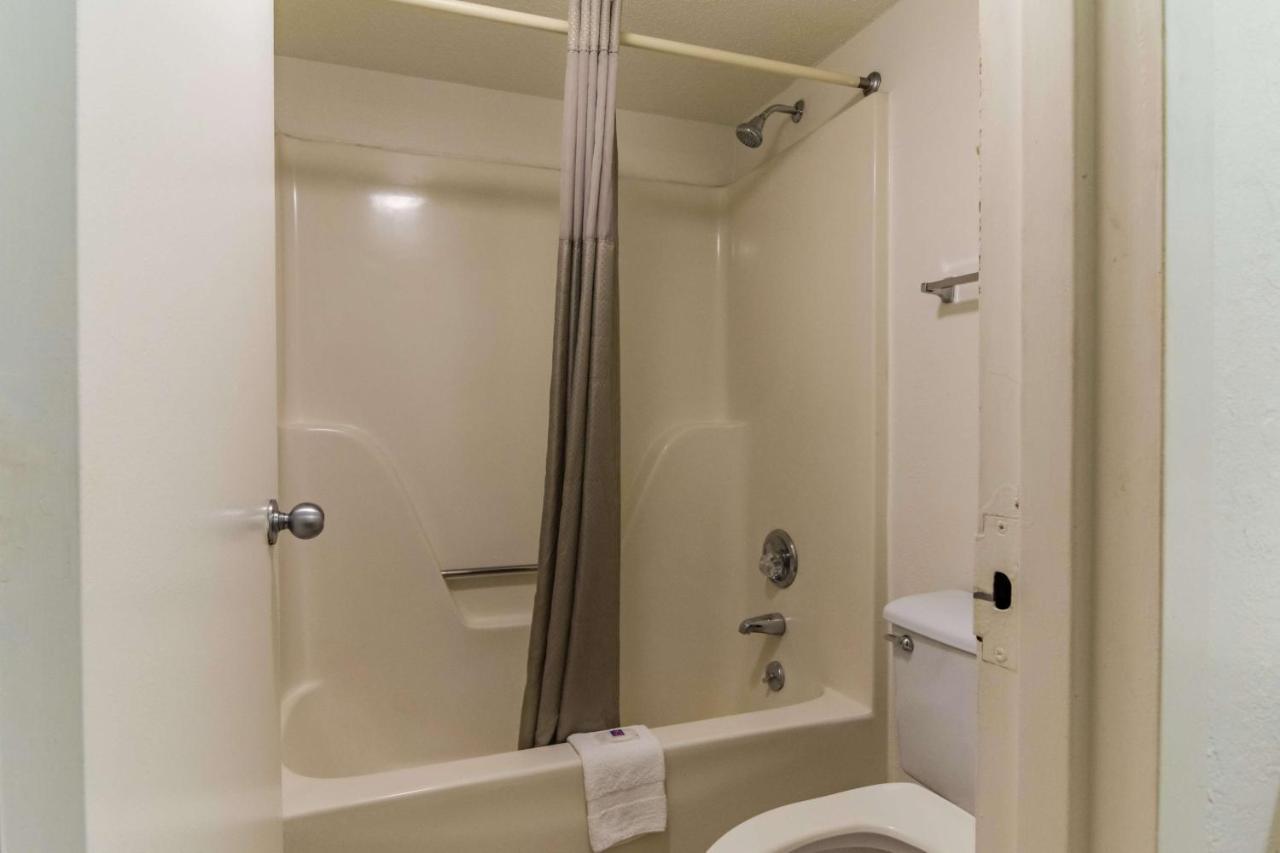 Motel 6-Raleigh, Nc - Cary Ngoại thất bức ảnh